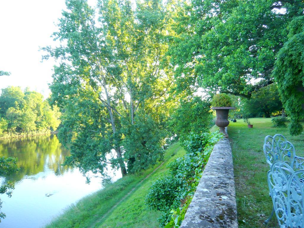 La Rebiere D'Or, B&B Et Gite Mouleydier Εξωτερικό φωτογραφία